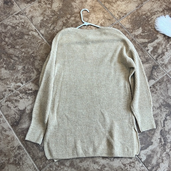 👀NWT Halogen Sweater size xs Perfect for Winter☃️☃️ - Picture 4 of 4